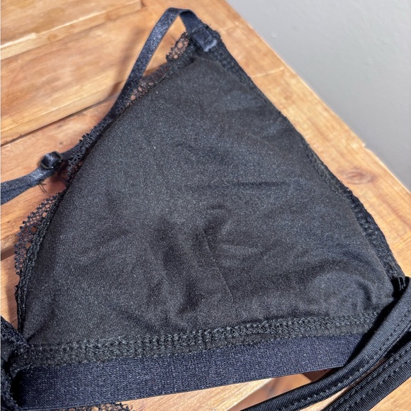 SWS Essentials Lace Bra - Picture 8 of 9